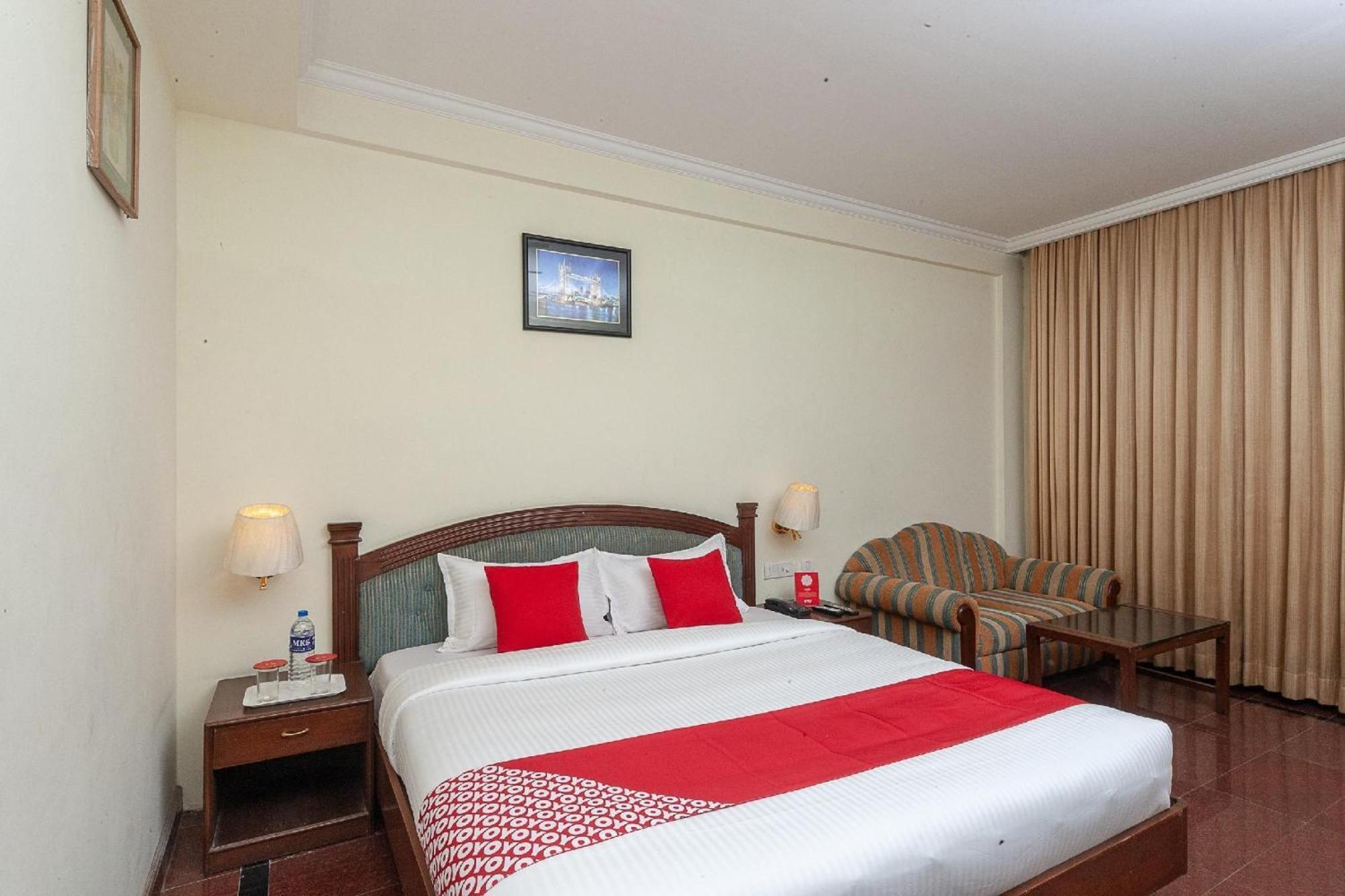 Simsan Hotel Chennai Exterior photo